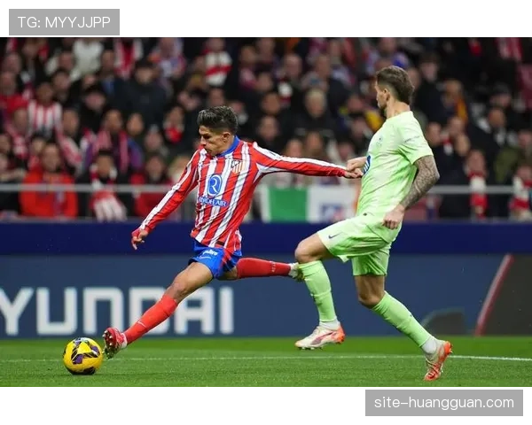 五万球迷见证巴萨惨败 巴黎34秒绝杀引弗里克愤怒离场