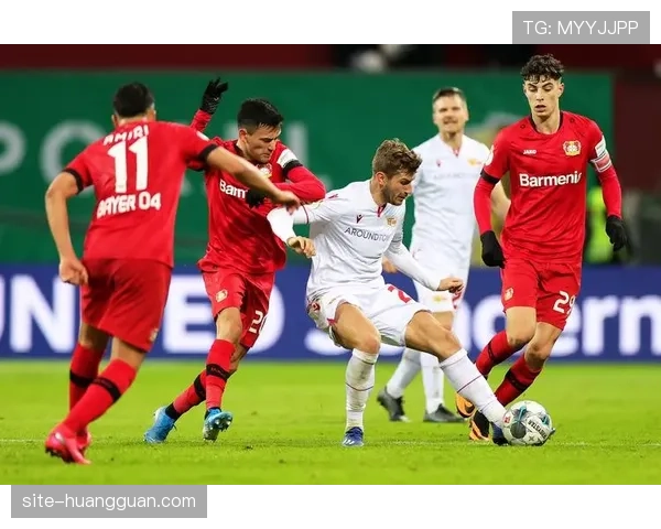 勒沃库森高速转移进攻能力 成为德甲中游球队效率典范 勒沃库森高速转移进攻能力 成为德甲中游球队效率典范